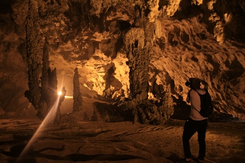 Cao Bang - Ban Gioc - nguom Ngao cave - Cao bang